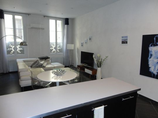 Location Appartement 3 pièces 75m² MARSEILLE 2ème - Photo 1