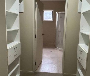 Spacious apartment on top floor - Photo 3