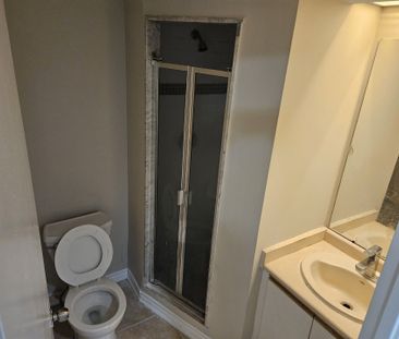 For Lease - 2460 Eglinton Avenue Unit# 219, Toronto, Ontario - Photo 2