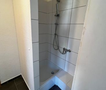 Charmante Dachgeschosswohnung in zentraler Lage sucht neue/n Mieter/in - Foto 2