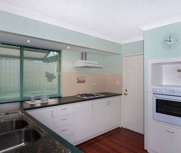 ENJOY THE DALYELLUP LIFESTYLE - Photo 3