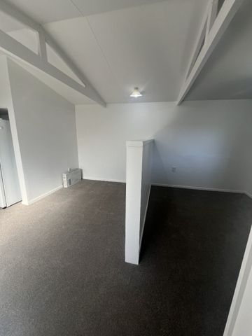 Two Dwellings and Pet Friendly! - Photo 3