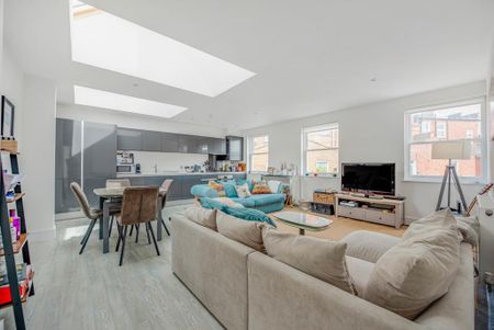 2 bedroom flat to rent - Photo 3