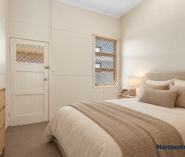 Charming Inner-City Living in a Convenient Location! - Photo 2