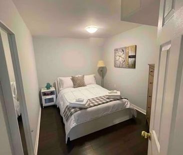 For Lease - 18 Ravenrock Court, Toronto, Ontario - Photo 3