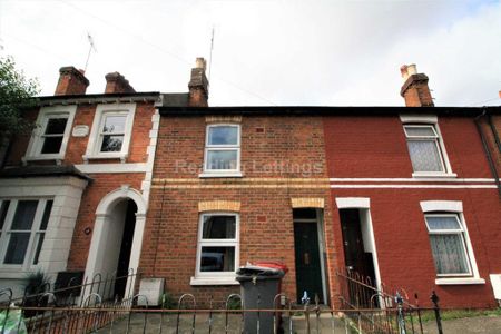 4 bedroom terraced house to rent - Photo 4