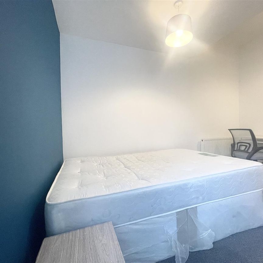 1 bed house share to rent in Prince Street, Burnley, BB11 - Photo 1