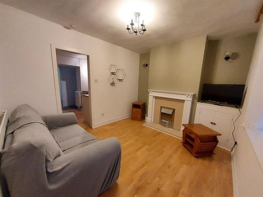 2 bedroom private hall to rent - Photo 1