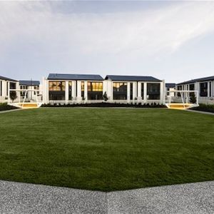 3 Bedroom 2 Bathroom Townhouse Perfect Location Hope Island - Photo 3