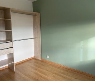 Location Appartement 4 pièces 66m² VALENCE 26000 - Photo 2