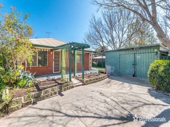 10 Orbit Street, Beckenham WA 6107 - Photo 1