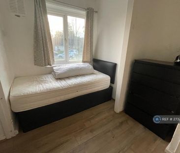 3 bedroom flat to rent - Photo 1