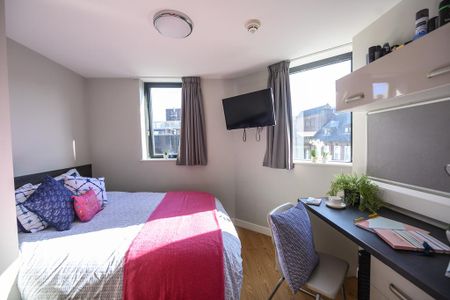 3 bedroom apartment to rent - Photo 5