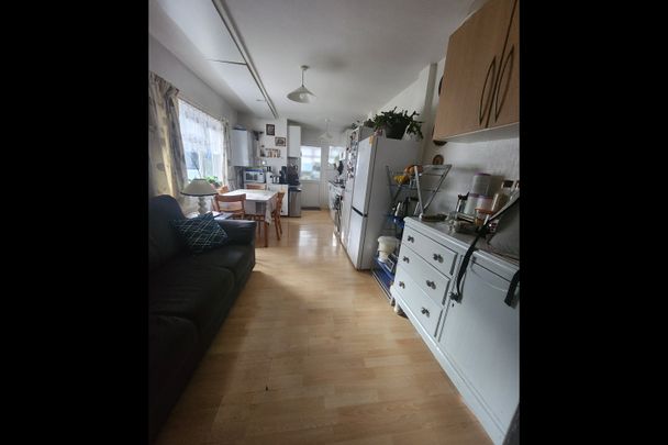 Room in a Shared House, Raleigh Road, N8 - Photo 1