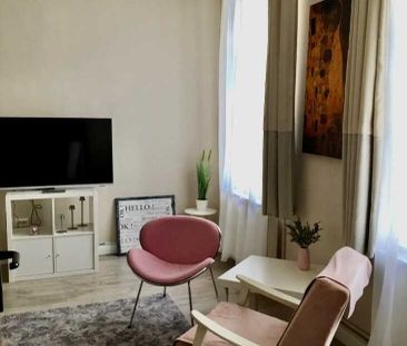 Garsoniera lux Centru Istoric 395 Euro - Fotografie 1