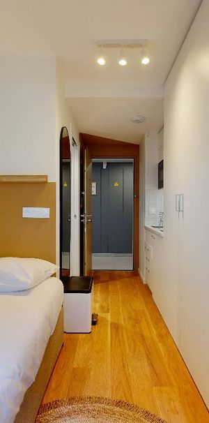 Helios 1 — Studio Privé 201 - Photo 1