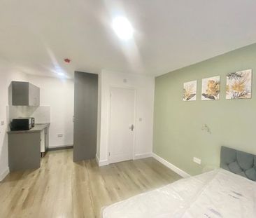 Park Avenue Grays, Property for rent - Photo 1