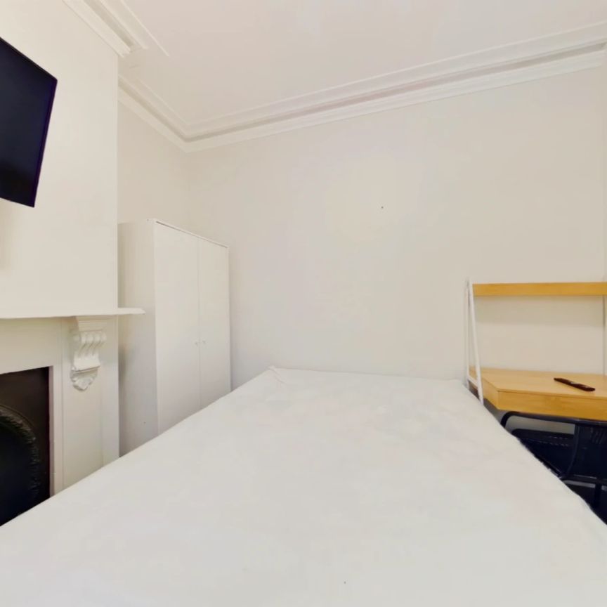 Room B1 - Photo 1