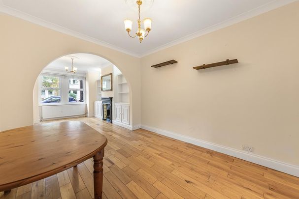 4 bedroom terraced house to rent - Photo 1
