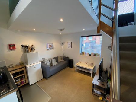 Studio to rent - Photo 2