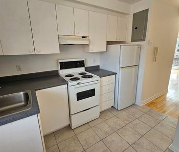 2 CH - 1 SDB - Montréal - $1,150 /mo - Photo 3