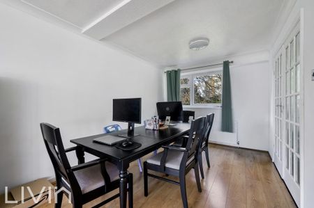 4 bedroom terraced house to rent - Photo 4