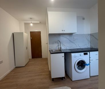 Studio Flat, London Road, CR0 - Photo 3