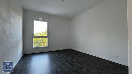 Location Appartement 2 pièces 42m² ST NAZAIRE 44600 - Photo 2