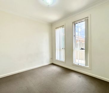 Private and peaceful three-bedroom granny flat in a highly convenie... - Photo 2