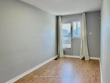 Property For Lease | W9055777 - Photo 5