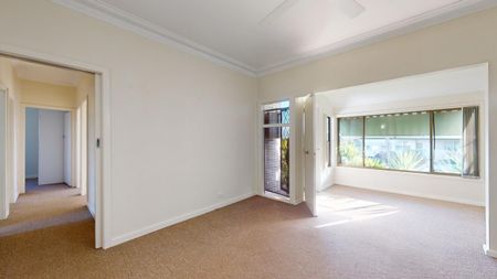 8 Augusta Street, Warners Bay NSW 2282 - Photo 5