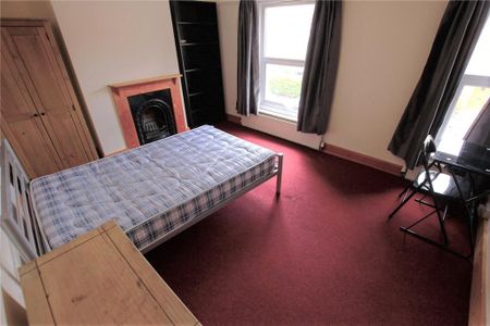 4 bedroom terraced house to rent - Photo 4