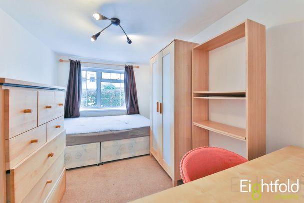 4 bedroom terraced house to rent - Photo 1