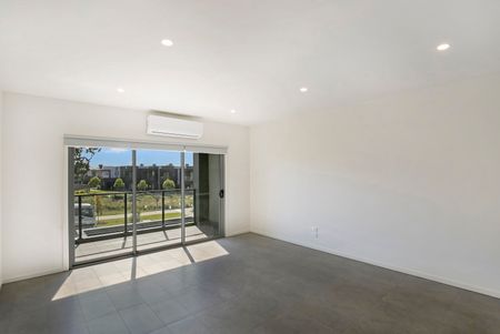 41 Kanangra Terrace, Wollert VIC 3750 - Townhouse For Rent | Domain - Photo 2