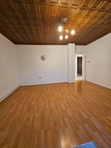 Charmante 3.5 Zimmerwohnung in einer ruhigen Gegend - Photo 3