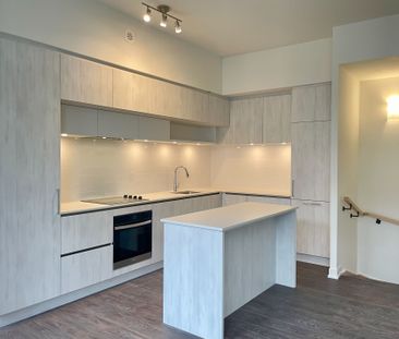 For Lease - 2 Steckley House Lane Unit# 924, Richmond Hill, Ontario - Photo 1