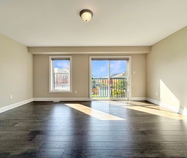 For Lease - 922 Isaac Phillips Way, Newmarket, Ontario - Photo 3