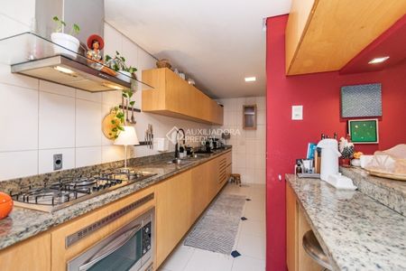 Casa em Condomínio com 3 quartos e 324m² para alugar em Três Figueiras, Porto Alegre. - Foto 5