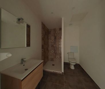 Location Appartement 2 pièces 38m² ROMANS SUR ISERE 26100 - Photo 4