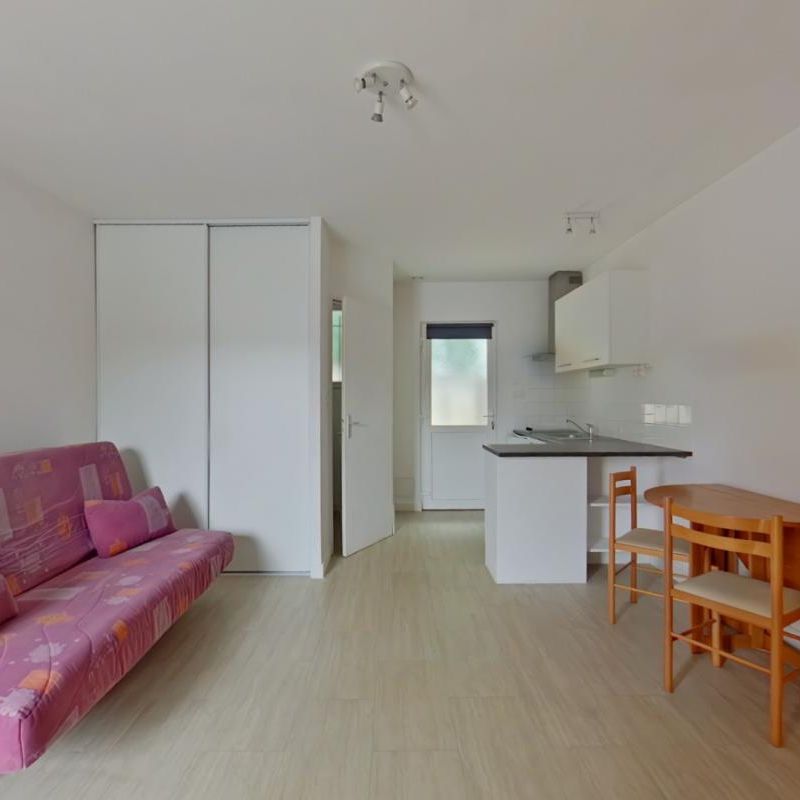 Location Appartement 1 pièce 22m² CHATELLERAULT 86100 - Photo 1