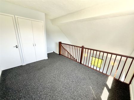 Weaverdale, Shoeburyness, Shoeburyness, Essex, SS3 8XL - Photo 2