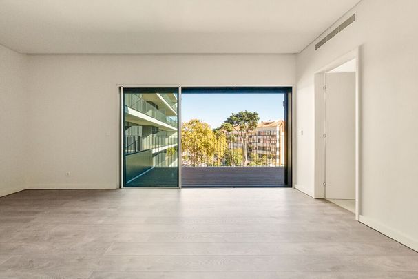 2 Bedroom Apartment with garden, Carcavelos, Cascais - Photo 1