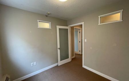 1604 Main Street - Photo 3