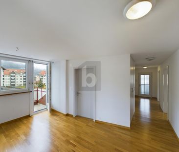 GENEROUSLY SITUATED IN A CENTRAL LOCATION - Foto 2