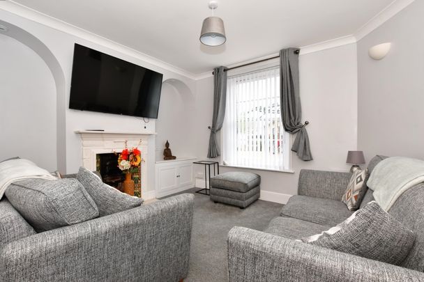 2 bedroom cottage to rent - Photo 1