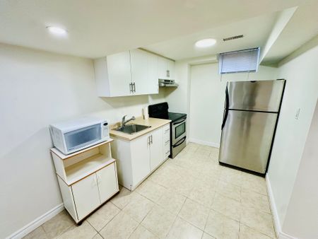 For Lease - 34 Seward Crescent, Ajax, Ontario - Photo 5