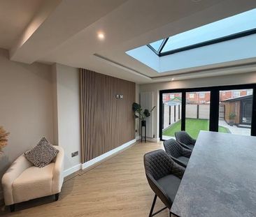 3 bedroom semi-detached house to rent - Photo 3