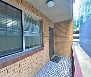 FURNISHED 2BEDDER IN PRIME LOCATION - Photo 5