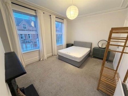 34 Elaine Street, Belfast, BT9 5AR - Photo 2