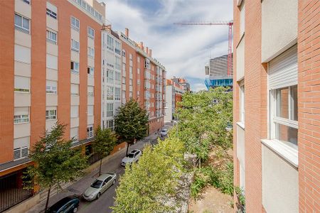 Calle de Méndez Álvaro, Madrid, Community of Madrid 28045 - Photo 3